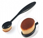 Oval makeup brush
